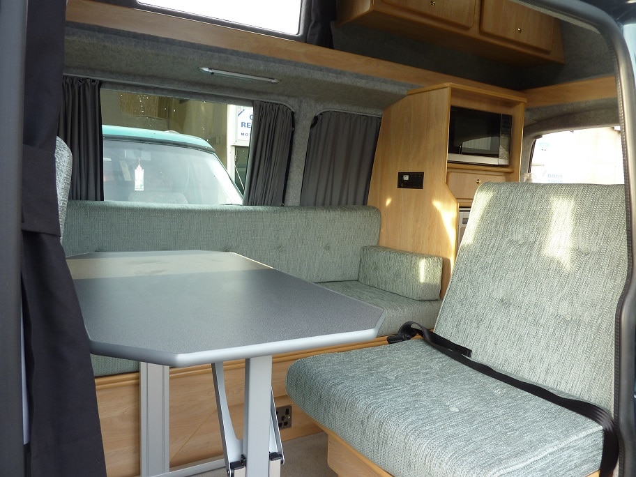 Plan A seating and table